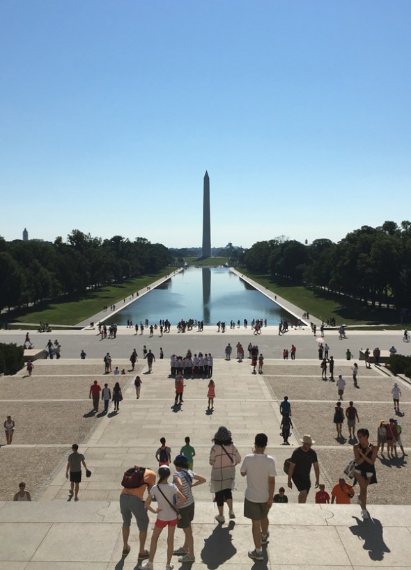 reflecting pool washington monument